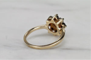 VINTAGE ESTATE GARNET CLUSTER RING ON 9ct YELLOW GOLD