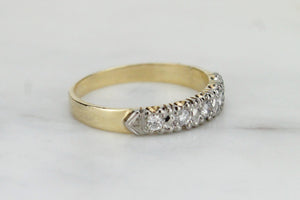 VINTAGE ESTATE FIVE STONE DIAMOND BAND RING ON 9ct YELLOW GOLD & PALLADIUM