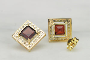 VINTAGE ESTATE GARNET & DIAMOND EARRINGS ON 18ct YELLOW GOLD