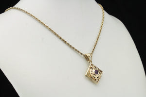 RETRO ESTATE AMETHYST LOCKET ON 9ct YELLOW GOLD