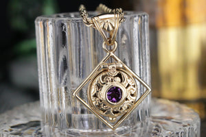 RETRO ESTATE AMETHYST LOCKET ON 9ct YELLOW GOLD