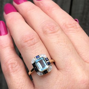 MODERN ART DECO STYLE TOPAZ, SAPPHIRE & DIAMOND RING ON 9ct YELLOW GOLD