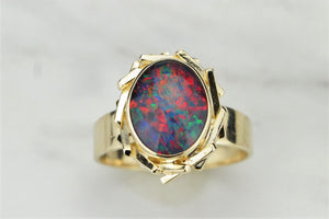 VINTAGE ESTATE c1960-70 OPAL DOUBLET ON 9ct YELLOW GOLD