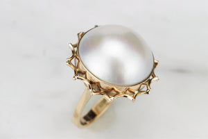 VINTAGE MID CENTURY c1960 MABE PEARL RING ON 14ct YELLOW GOLD