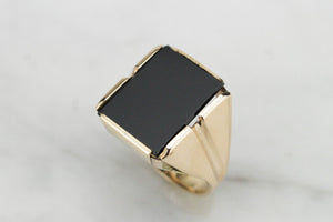 ANTIQUE EDWARDIAN c1910 ONYX SIGNET RING ON 9ct YELLOW GOLD