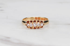 ANTIQUE VICTORIAN C1884 FIVE STONE DIAMOND RING ON 18ct YELLOW GOLD