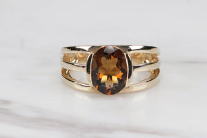 MODERN BESPOKE SMOKY QUARTZ RING ON 9ct YELLOW GOLD