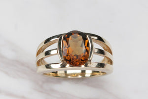 MODERN BESPOKE SMOKY QUARTZ RING ON 9ct YELLOW GOLD