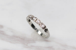 ANTIQUE ART DECO c1920 SEVEN STONE DIAMOND RING ON 18ct WHITE GOLD