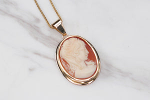 MODERN ANTIQUE STYLE CARVED SHELL CAMEO PENDANT ON 18ct YELLOW GOLD