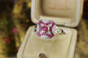 MODERN ART DECO STYLE RUBY & DIAMOND RING ON 9ct YELLOW GOLD