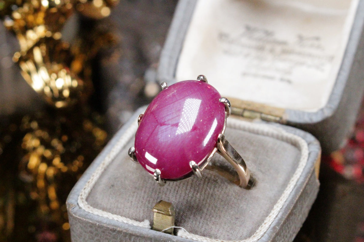 RETRO c1980 16.7ct NATURAL CABOCHON RUBY RING ON 9ct YELLOW & WHITE GOLD