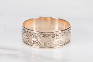 ANTIQUE EDWARDIAN c1910 ETCHED BAND RING ON 9ct YELLOW GOLD