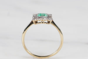 ORIGINAL ART DECO c1930 EMERALD & DIAMOND HALO RING ON 18ct YELLOW GOLD & PLATINUM