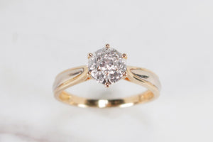 MODERN ESTATE DIAMOND CLUSTER RING ON 18ct YELLOW GOLD