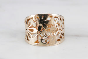 RETRO FILIGREE FLOWER RING ON 9ct YELLOW GOLD