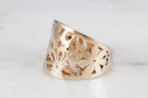 RETRO FILIGREE FLOWER RING ON 9ct YELLOW GOLD