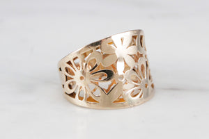 RETRO FILIGREE FLOWER RING ON 9ct YELLOW GOLD