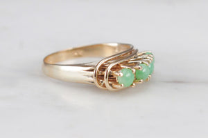 VINTAGE MID CENTURY C1960 JADE RING ON 14ct YELLOW GOLD