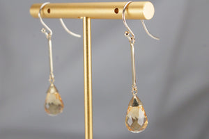 MODERN CITRINE EARRINGS ON 18ct YELLOW GOLD