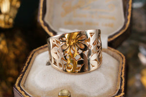 RETRO FILIGREE FLOWER RING ON 9ct YELLOW GOLD