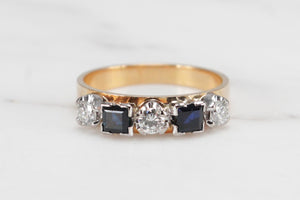 LATE ART DECO c1940 SAPPHIRE & DIAMOND RING ON 18ct YELLOW AND WHITE GOLD