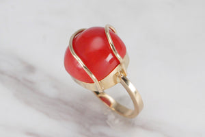 MID CENTURY c1960 CORAL RING ON 18ct YELLOW GOLD