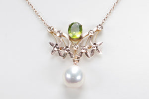 ANTIQUE EDWARDIAN PERIDOT & SALTWATER PEARL ON 9ct YELOW GOLD LAVALIERE