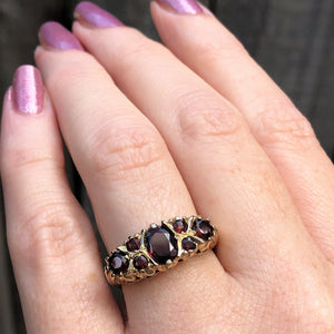 VINTAGE ESTATE GARNET BRIDGE RING ON 9ct YELLOW GOLD