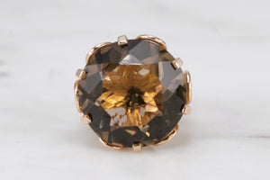 VINTAGE MID CENTURY 13.3CT SMOKY QUARTZ RING ON 9ct YELLOW GOLD