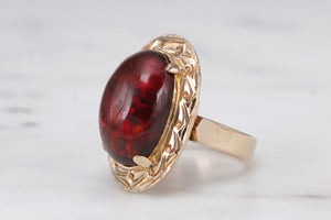 MID CENTURY CHERRY AMBER RING ON 14ct YELLOW GOLD