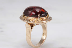 MID CENTURY CHERRY AMBER RING ON 14ct YELLOW GOLD