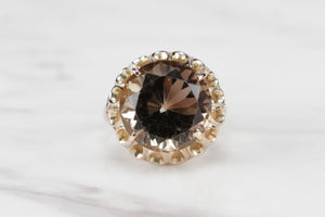 VINTAGE MID CENTURY 7ct SMOKY QUARTZ COCKTAIL RING ON 14ct YELLOW GOLD