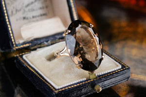 VINTAGE MID CENTURY c1960 20.5ct SMOKY QUARTZ COCKTAIL RING ON 18ct YELLOW GOLD