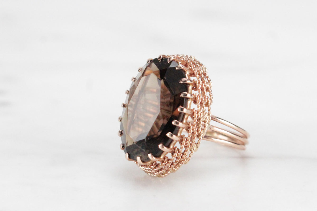 VINTAGE MID CENTURY C1960 11.2ct SMOKY QUARTZ RING ON 14ct YELLOW GOLD