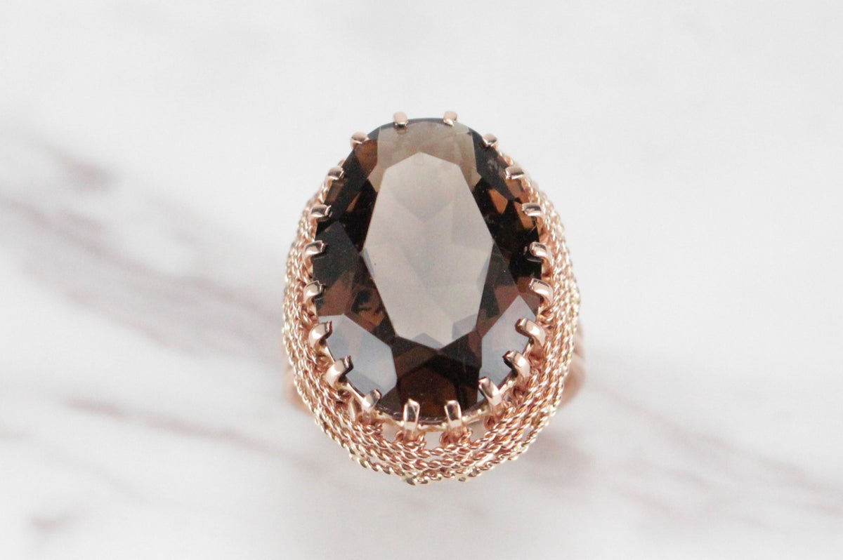 VINTAGE MID CENTURY C1960 11.2ct SMOKY QUARTZ RING ON 14ct YELLOW GOLD