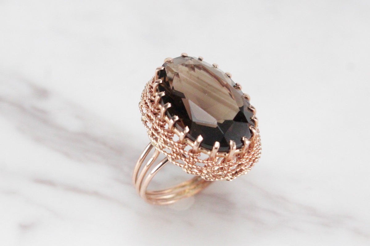 VINTAGE MID CENTURY C1960 11.2ct SMOKY QUARTZ RING ON 14ct YELLOW GOLD
