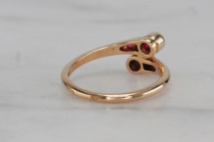 ANTIQUE EDWARDIAN c1913 FRENCH RUBY & DIAMOND TOI ET MOI RING ON 18ct YELLOW GOLD