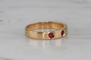 RETRO ESTATE FLUSH SET RUBY RING ON 18ct YELLOW GOLD