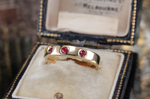 RETRO ESTATE FLUSH SET RUBY RING ON 18ct YELLOW GOLD