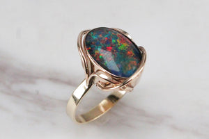 MID CENTURY AUSTRALIAN OPAL TRIPLET ON 9ct YELLOW GOLD