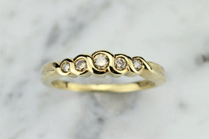 VINTAGE ESTATE FIVE STONE COGNAC DIAMOND RING ON 9ct YELLOW GOLD