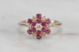 MODERN RUBY & DIAMOND CLUSTER RING ON 14ct YELLOW GOLD