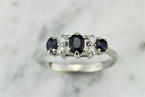 VINTAGE c1981 SAPPHIRE & DIAMOND RING ON 18ct WHITE GOLD