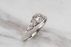 ANTIQUE ART DECO c1920 DIAMOND RING ON 18ct WHITE GOLD & PALLADIUM