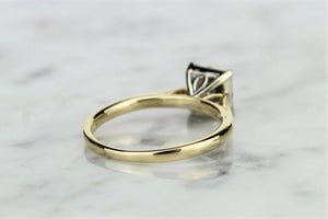 VINTAGE ESTATE C1940’s DIAMOND SQUARE CLUSTER RING ON 14ct YELLOW GOLD