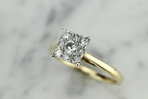 VINTAGE ESTATE C1940’s DIAMOND SQUARE CLUSTER RING ON 14ct YELLOW GOLD