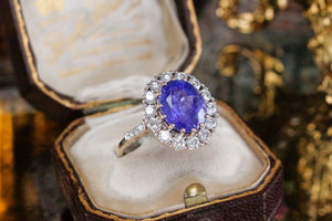 MODERN 4.09ct TANZANITE & DIAMOND HALO RING ON 14ct YELLOW & WHITE GOLD