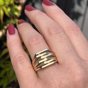 VINTAGE MID CENTURY c1970 STATEMENT RING ON 9ct YELLOW GOLD