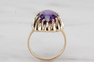 VINTAGE MID CENTURY 10.7ct AMETHYST COCKTAIL RING ON 9ct YELLOW GOLD